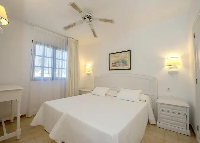 Relaxia Olivina Hotell 4*